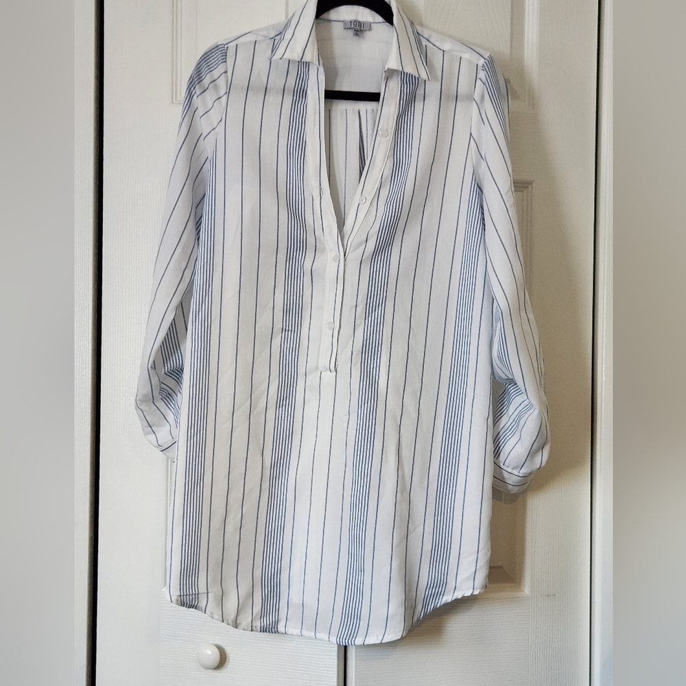 Tobi Striped V-Neck Tunic, Blue and White, Size US M